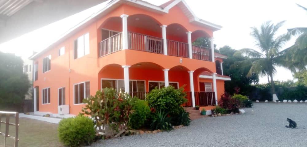 Jamaica Inn Guest House Botianaw Extérieur photo