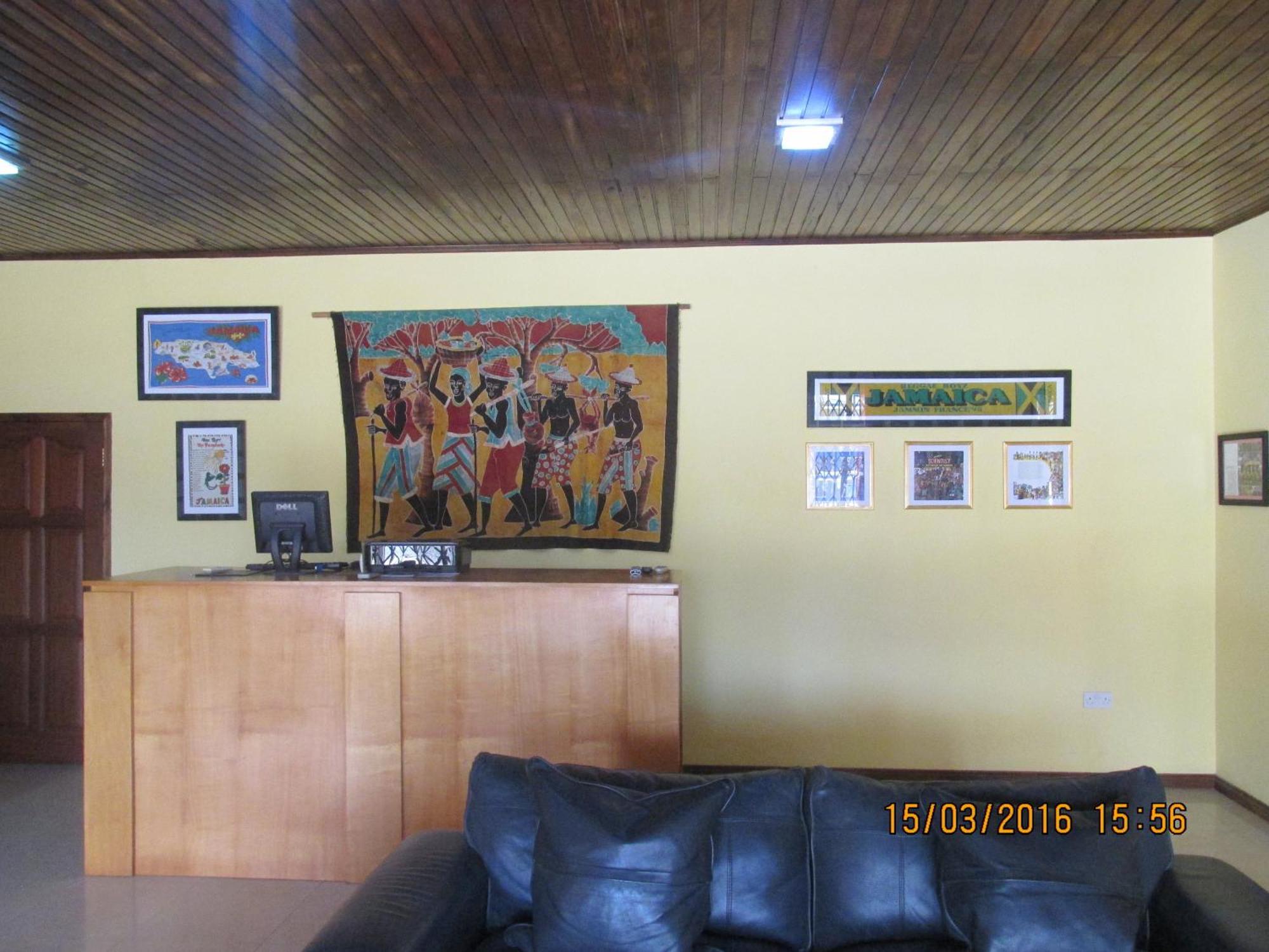 Jamaica Inn Guest House Botianaw Extérieur photo