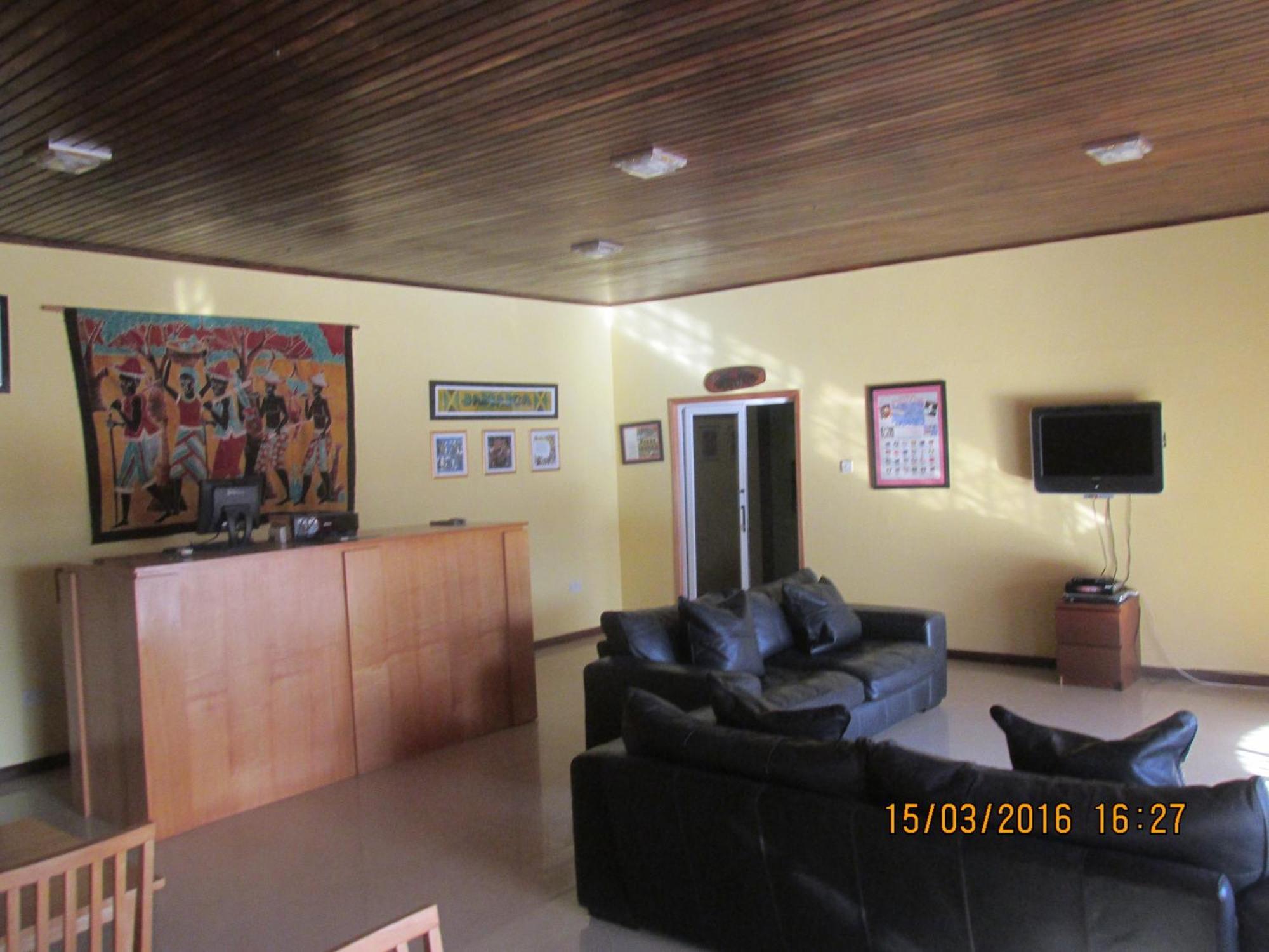 Jamaica Inn Guest House Botianaw Extérieur photo