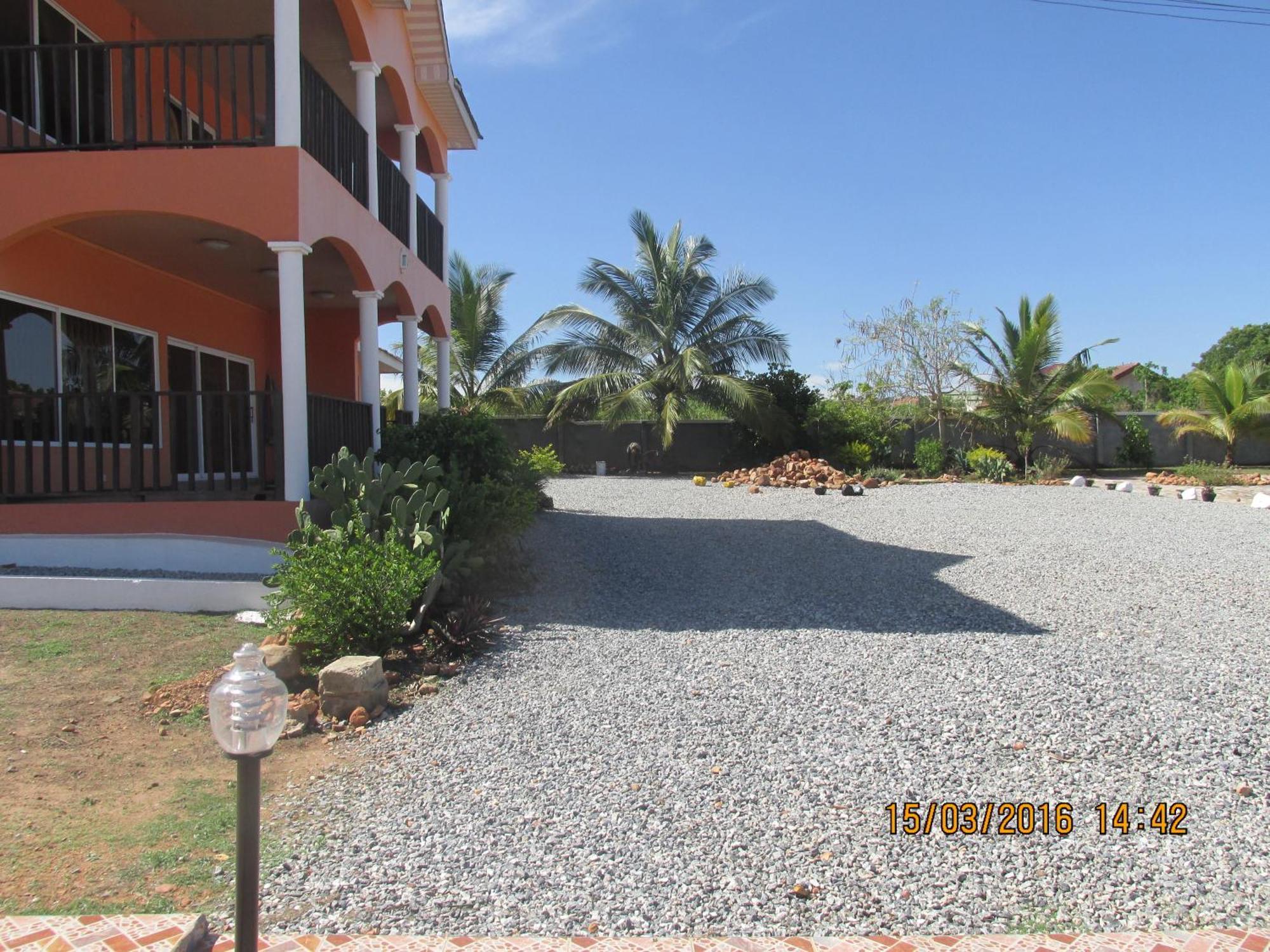 Jamaica Inn Guest House Botianaw Extérieur photo